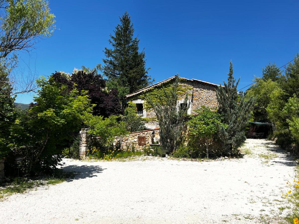 Le Priolat Des Anges Aux Portes Des Gorges Du Verdon Trigance Buitenkant foto